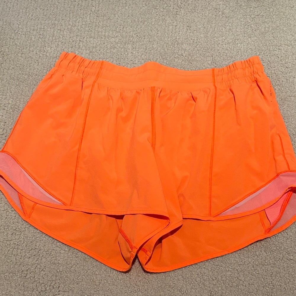 Women's Orange Lululemon Hotty Hot Shorts Tall Size 10